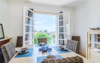 Cozy Apartment In Saint-Palais-Sur-Mer - 6