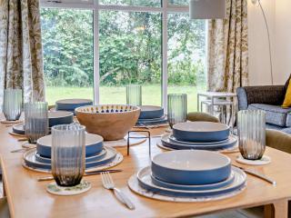 3 Bed in Gower 91729 - - 6
