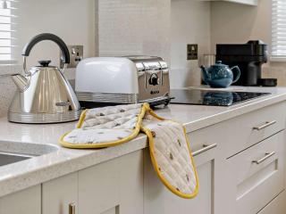 3 Bed in Gower 91729 - - 4