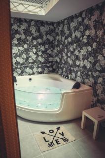 Bisous Bisous - Romantique Room - Riom - 9