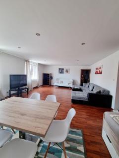 Big huge apartment Center 84m NIVY - Bratislava - 7