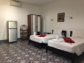 Deng's Budget Room - Kamala Beach - 6