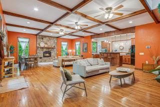 Smokey Mountain Getaway - Almond - 4