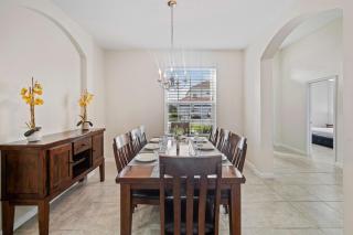 4096 Oaktree Drive - Davenport - 2