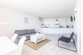 Beau 2P bord de mer, Marina baie des anges - 5