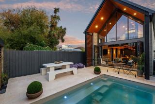 Divine on Derby - Christchurch Holiday Home - 9