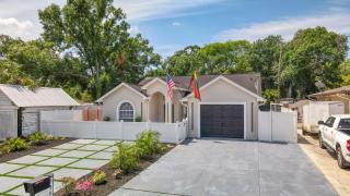 Luxury Style townhome with Pool - 1 Miles to Bucs Stadium - Tampa - 9
