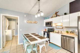 Pet-Friendly PCB Duplex - Walk to Beach! - Panama City Beach - 4