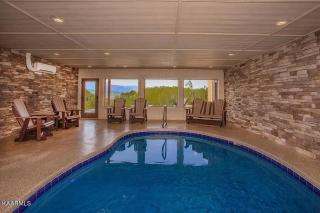 Private Pool, Home Theater, Game Room, Phenomenal Views! - 9