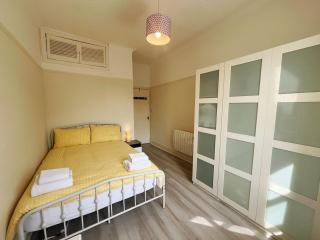 Newly decorated One Bedroom Apartment in Centre - Edinburgh - 4