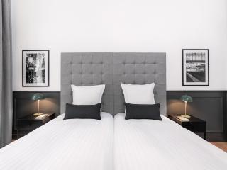 LivinParis Luxury AC 3 Bedrooms Le Louvre II - París - 2