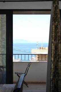 Sundown Hotel with Seaview - Vlorë - 1