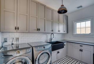 Oceanfront Beach House 4 Bdrms - 8