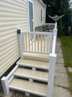 The Luxury Wolds Retreat 6 Berth 3 bedrooms beds made for arrival WIFI - 9