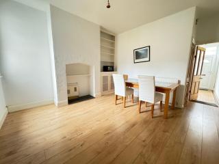 Three Bed Room House near cricket Ground - Nottingham - 3