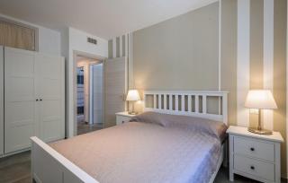 Awesome Apartment In Terre Roveresche - La Figurina - 5