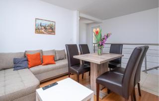 Amazing Apartment In Premantura - Premantura - 8