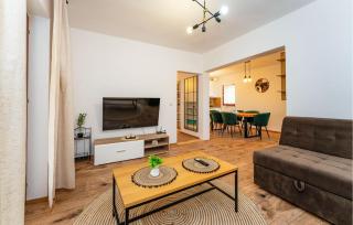 Gorgeous Home In Rastevic With Wifi - Raštević - 8