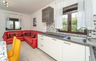 2 Bedroom Lovely Apartment In Rtina - Rtina - 6