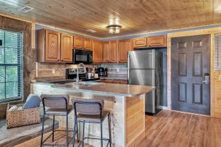 Mountain Views at Dolly's Castle Unit 2 - 4