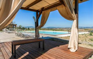 Beautiful Apartment In Terre Roveresche - 1