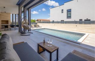 5 Bedroom Stunning Home In Nin - Nin - 9