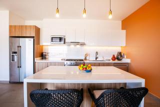 Riverfront 3BR at Oasis, 2 Pools, Gym and Bar - 7