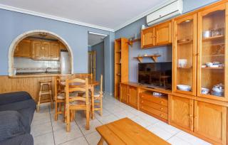 Gorgeous Apartment In Torrevieja - Torrevieja - 8