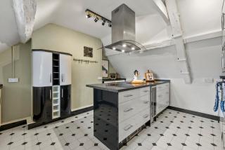 2-Bedroom Cotswolds Chic, Cosy & Tranquil Retreat, Norcote Loft, Sleeps 3, With Private Parking SPRING SPECIAL OFFER! - by Blue Puffin Stays - 5