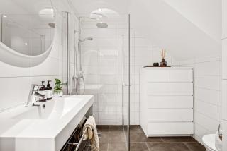 Modern & central 2 bedroom apartment with parking - Stavanger - 1