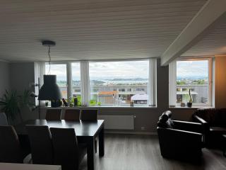 Terraced house with carport and sunny outdoor areas - 7 min from ONS - Stavanger - 6