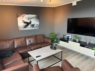 Terraced house with carport and sunny outdoor areas - 7 min from ONS - Stavanger - 7