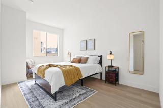 Splendid 2BR, 2BA Apt 12 Min Walk to SM Pier! - Los Angeles - 2