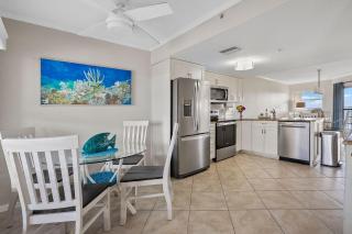 OPEN - Newly Furnished Penthouse/Views/Amenities/Location - St Pete Beach - 8
