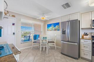 OPEN - Newly Furnished Penthouse/Views/Amenities/Location - St Pete Beach - 7