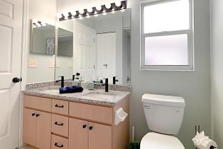 Simple house 5 beds 4 baths near Beach - 6