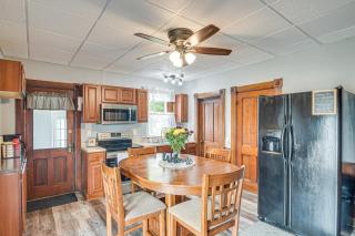 Countryside Biggsville Home with Yard, Dogs Welcome! - 8