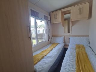 Snowdonia Holiday Sea Beach and Mountains view - 2