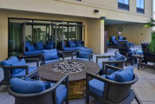 Courtyard by Marriott Wilmington Downtown/Historic District - Wilmington - 2