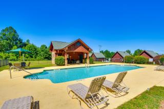 Lake Keowee Access Idyllic Six Mile Cabin! - Six Mile - 9