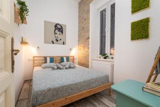 Central Vintage Loft - FREE Private Parking - Metro - Tram - AC - Budapest - 9
