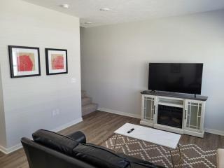 The Cottonwood at Coventry Rows - Omaha - 2