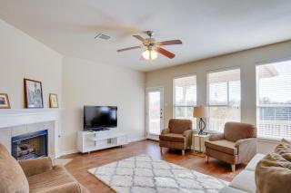 San Antonio Getaway with Deck, Fenced-In Yard! - San Antonio - 7