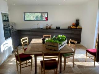 Perche QUEEN's Bedroom in Maison Nomade Chic - Cour-Maugis-sur-Huisne - 9
