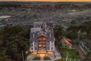 Suite 212 SerraClass - 9