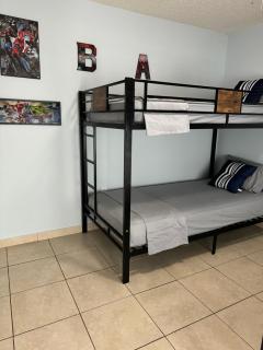 Beds & Sheets DOWNTOWN - 1