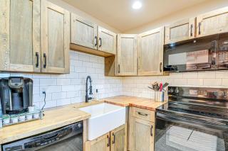 Port Orchard Lakefront Cabin with Fire Pit and Grill! - Allyn - 2