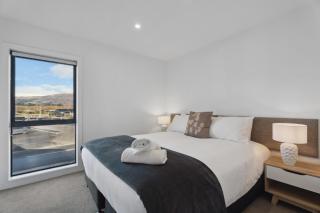 Alpine Escape Apartment - 7