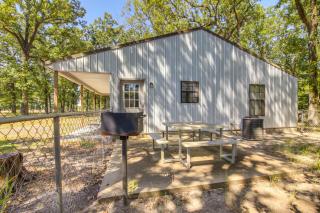 5 Mi to Sardis Lake Pet-Friendly Cabin Rental - Batesville - 9