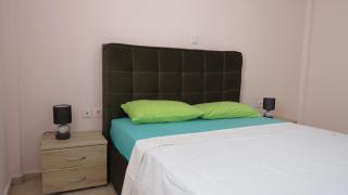 Comfortable and Spacious Home Near Beaches - Aigio - 1